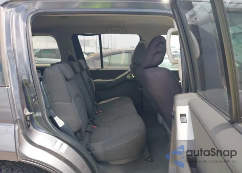 2010 Nissan Pathfinder S Fe z USA, uszkodzony, nr VIN 5N1AR1NN2AC601846